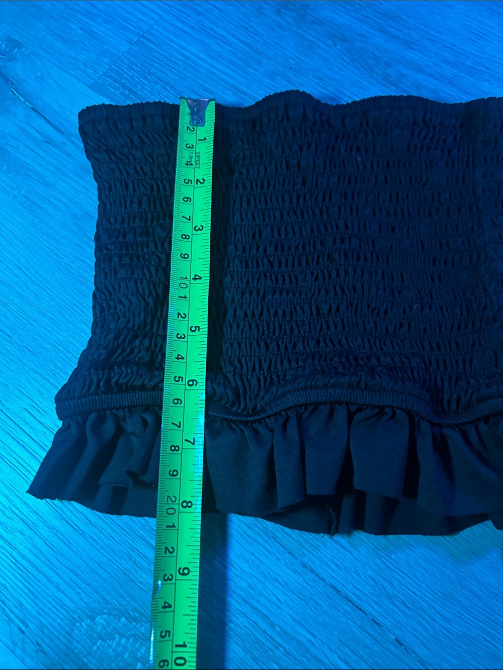 Solid Shirred Ruffle Hem Crop Top - Picture 8 of 10